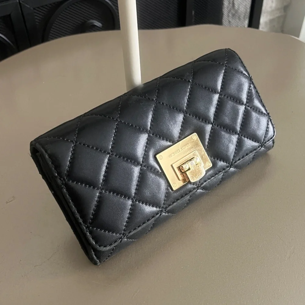 Michael Kors Quilted Black Wallet - Picture 14 of 15
